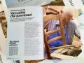 Artigiano locale lavora su una sedia, un'immagine che evoca la tradizione e i sapori della strada del Prosecco.