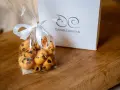Sacchetto con biscotti veneziani, con nastro bianco e logo Danielcanzian.