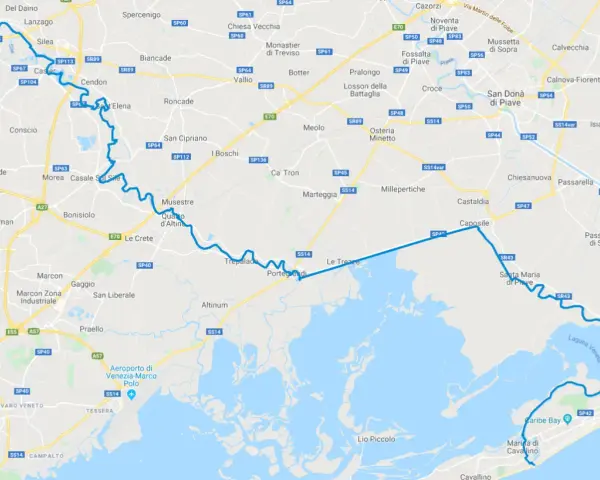 La ciclabile del Sile attraversa paesaggi veneti, da Treviso fino alla Laguna di Venezia, offrendo un percorso suggestivo.